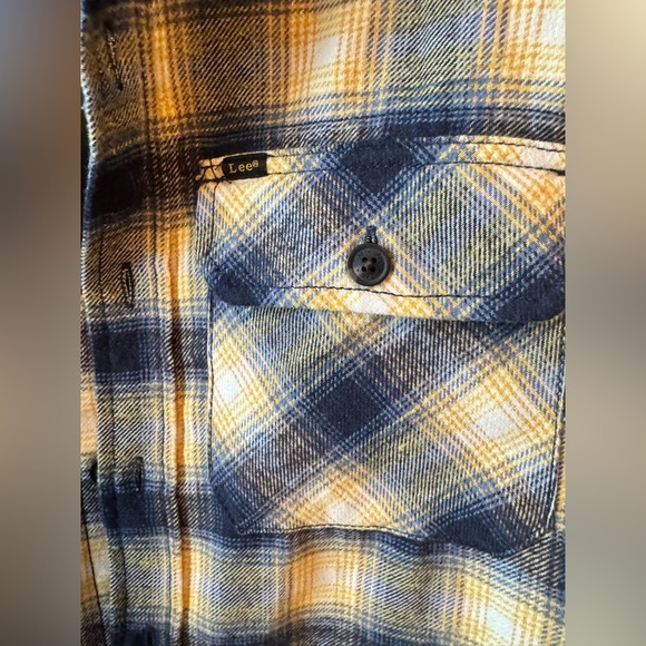Lee mens Size Medium REGULAR FIT long sleeve flannel - Picture 6 of 11